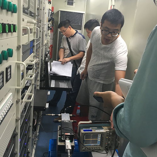 貴州空管分局完成空管移動應(yīng)急系統(tǒng)工廠驗收及校飛工作